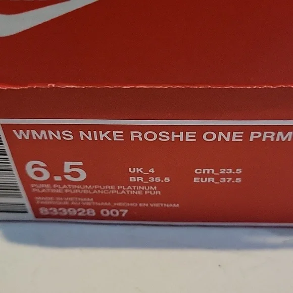 Nike Roshe One silver sneakers - Picture 4 of 4